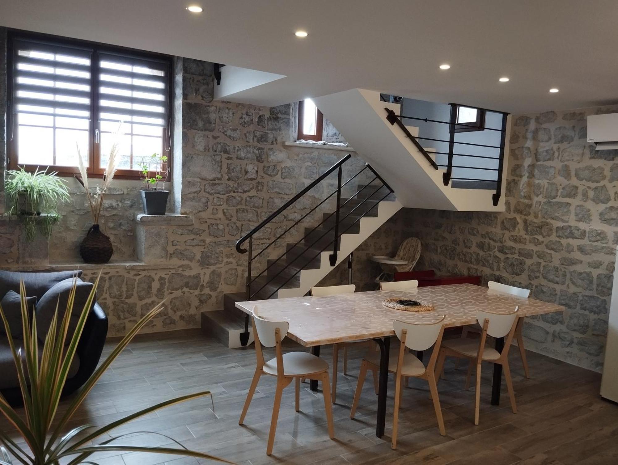 Maison Du Troubadour
